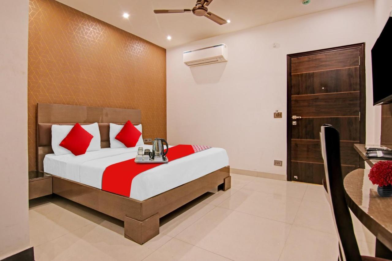 Hotel 19 West Νέο Δελχί Εξωτερικό φωτογραφία